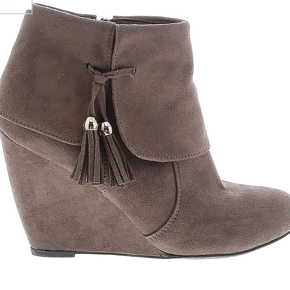 Zigi Soho NWT Ankle Booties